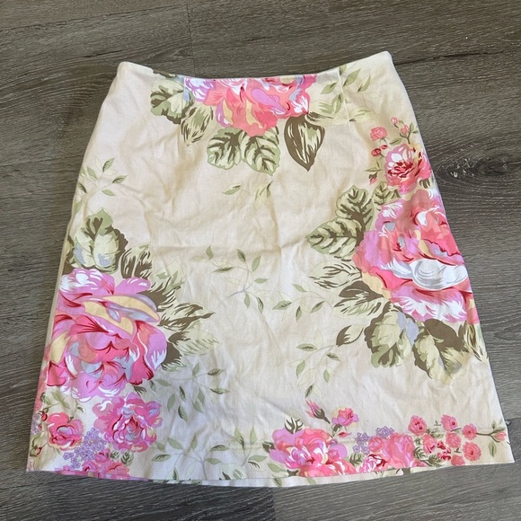 Floral Pink Skirt size 4 - Picture 3 of 7